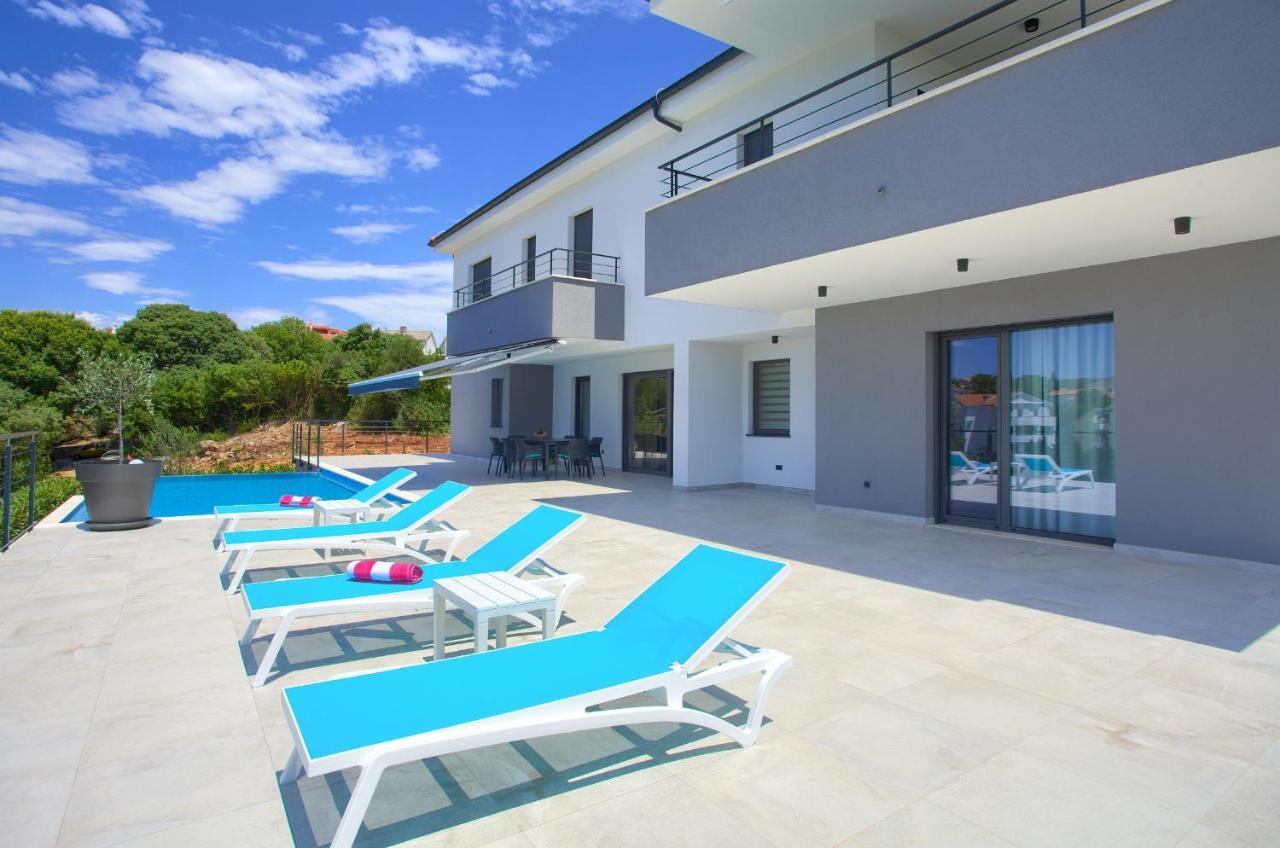 Unique Apartment With Private Pool Krk Town Exterior foto