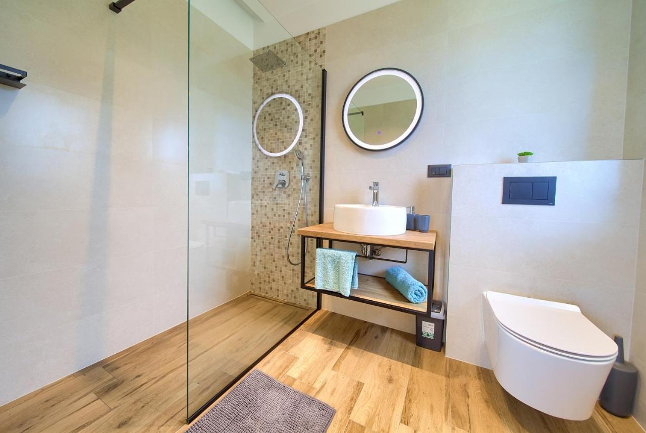 Unique Apartment With Private Pool Krk Town Exterior foto